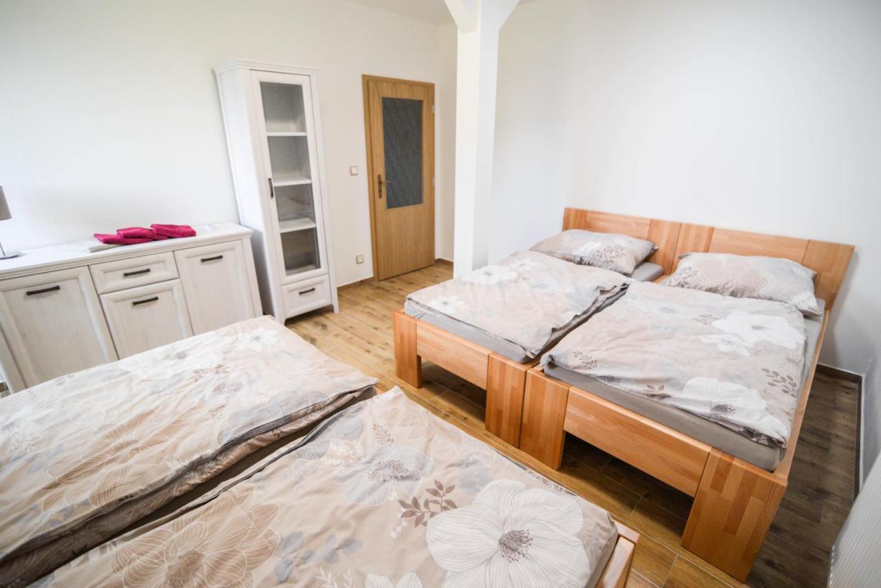 Pension Pod Hvezdami Bozejov エクステリア 写真