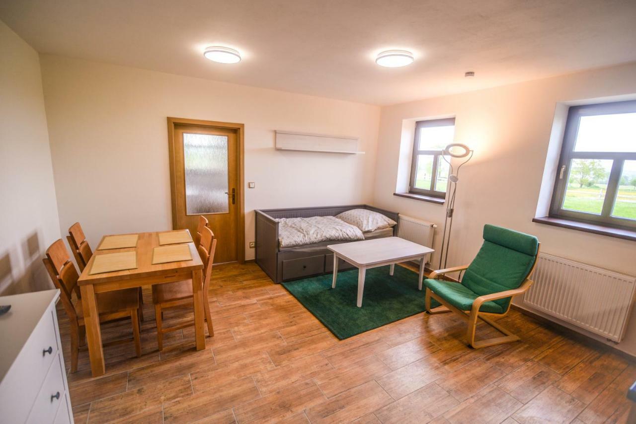 Pension Pod Hvezdami Bozejov エクステリア 写真
